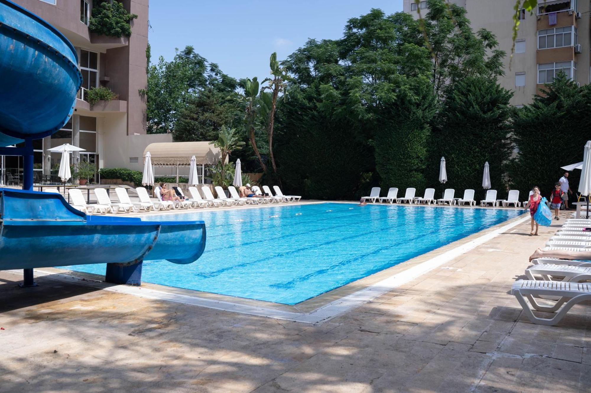 Cosmopolitan Hotel Beirut Exterior foto