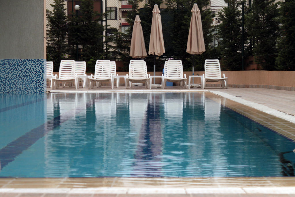 Cosmopolitan Hotel Beirut Exterior foto